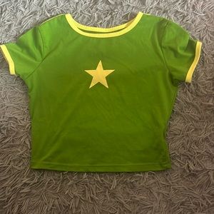 Green and yellow Brazil Temu baby tee, size M